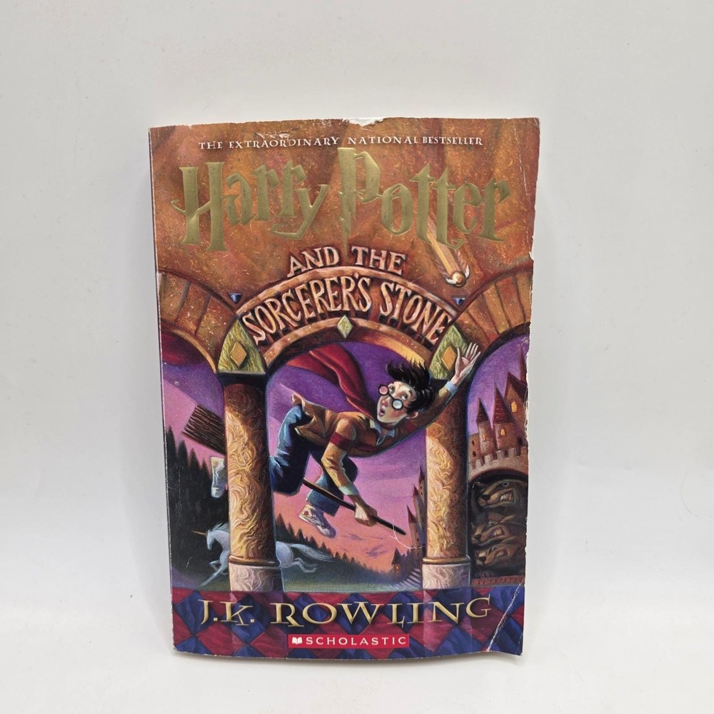 Scholastic Harry Potter Sorcerer's Stone Book 1 J.K. Rowling Paperback 1999 1st
